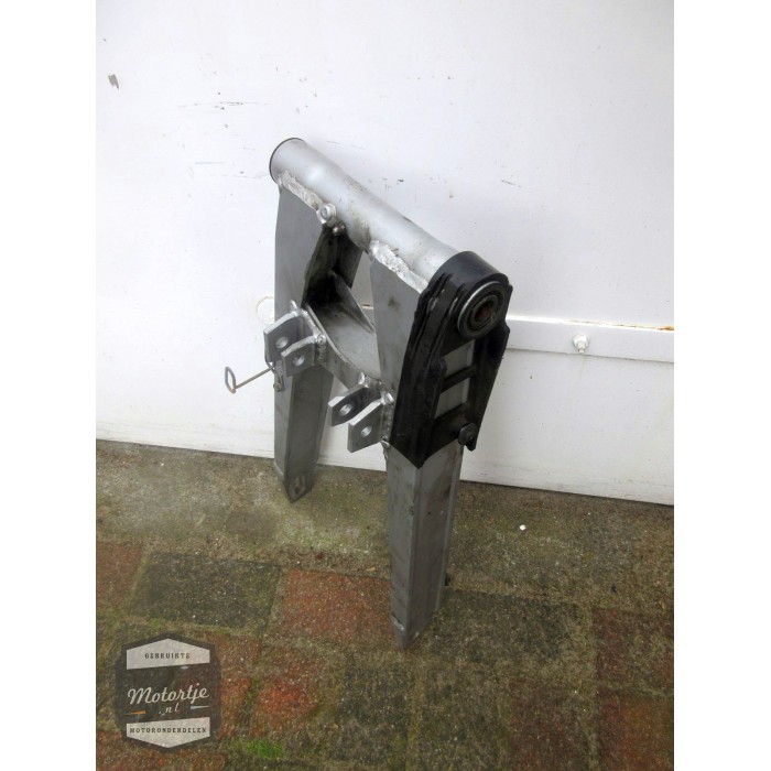 Kawasaki GPX600R achterbrug / achter brug / swing arm / swingarm Kawasaki GPX600R achterbrug / achter brug / swing arm / swingarm